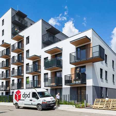 Fort Wola Apartments Warsaw By Noclegi Renters Extérieur photo