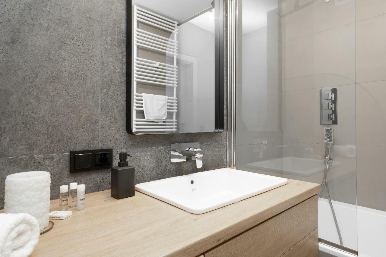 Fort Wola Apartments Warsaw By Noclegi Renters Chambre photo